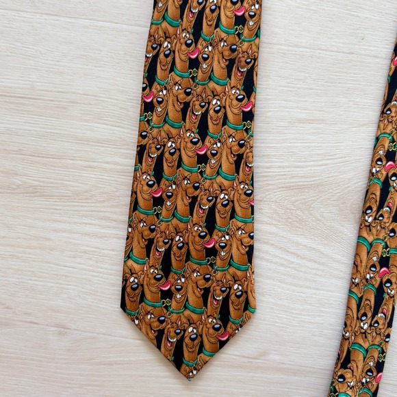 Scooby Doo Men's Necktie Cartoon Network 2003 Hanna Barbera 100% Silk Retro - Picture 1 of 6